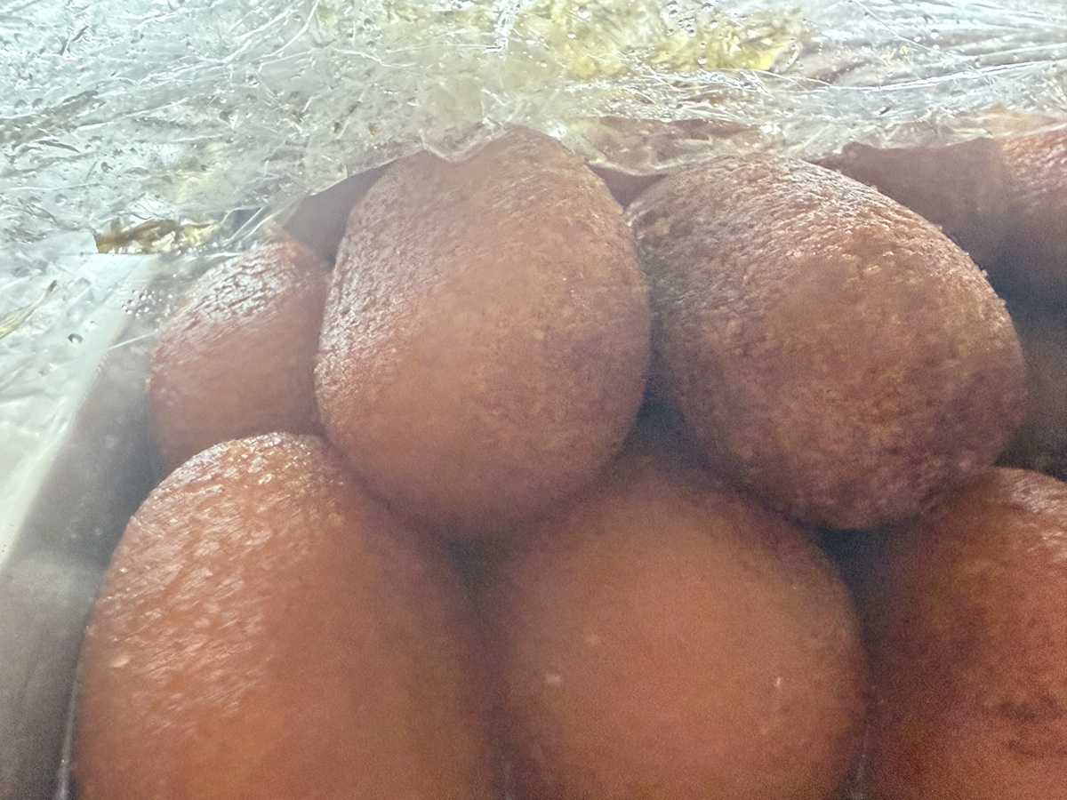 Lambay Gulab Jamun